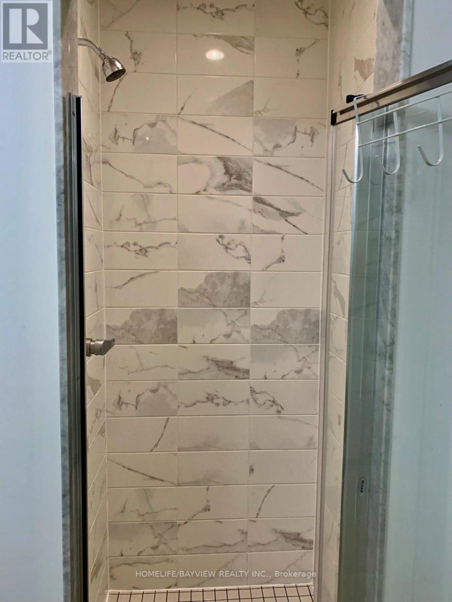 221 Harding Park Street N, Newmarket, Ontario  L3Y 0E3 - Photo 13 - N12260767