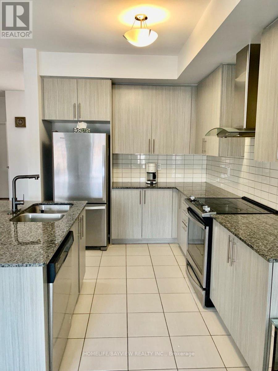 221 Harding Park Street N, Newmarket, Ontario  L3Y 0E3 - Photo 15 - N12260767