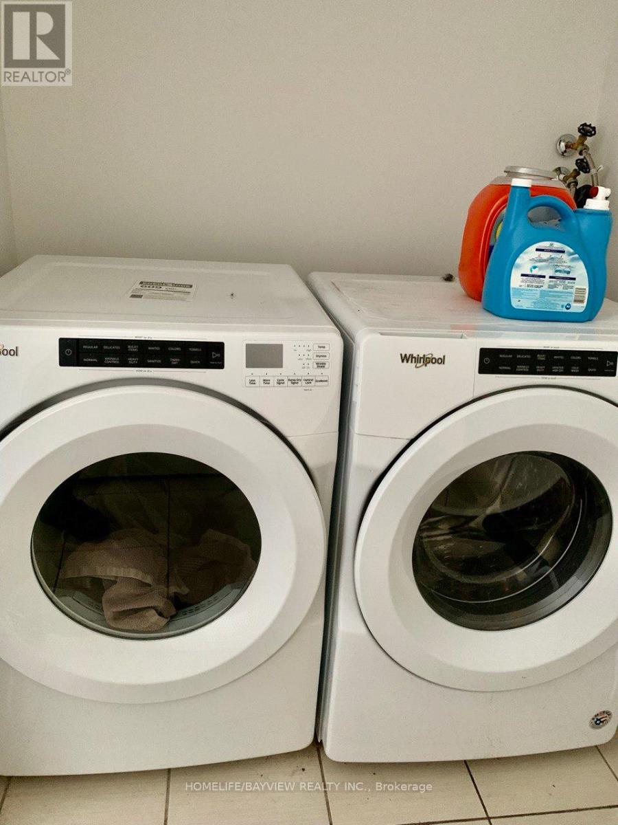 221 Harding Park Street N, Newmarket, Ontario  L3Y 0E3 - Photo 18 - N12260767