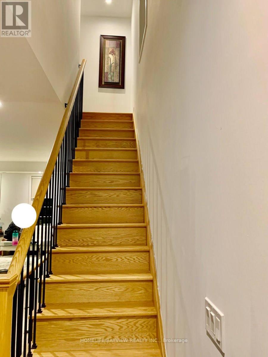 221 Harding Park Street N, Newmarket, Ontario  L3Y 0E3 - Photo 20 - N12260767