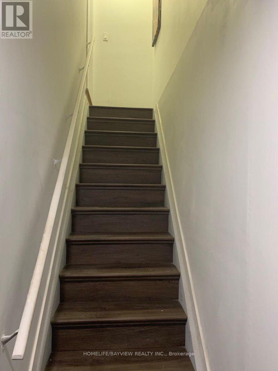 221 Harding Park Street N, Newmarket, Ontario  L3Y 0E3 - Photo 25 - N12260767