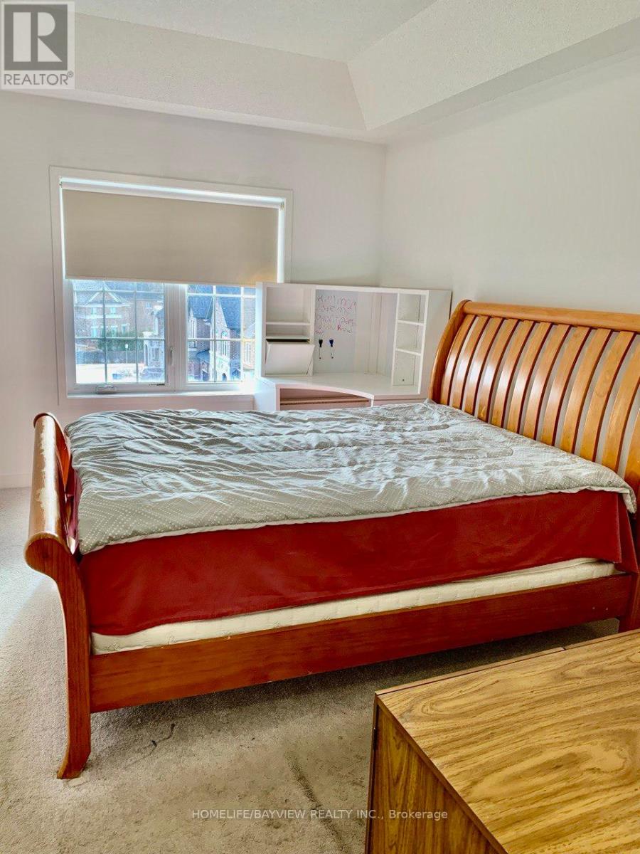 Property at 221 HARDING PARK STREET N image 5