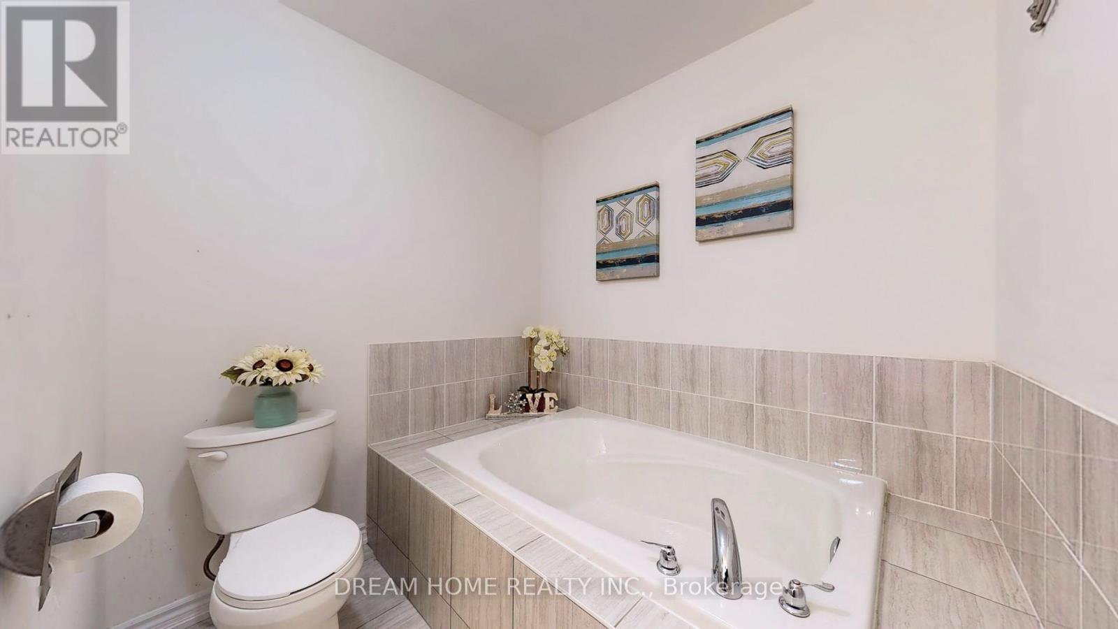 134 Frederick Wilson Avenue, Markham, Ontario  L6B 0R1 - Photo 25 - N12260840