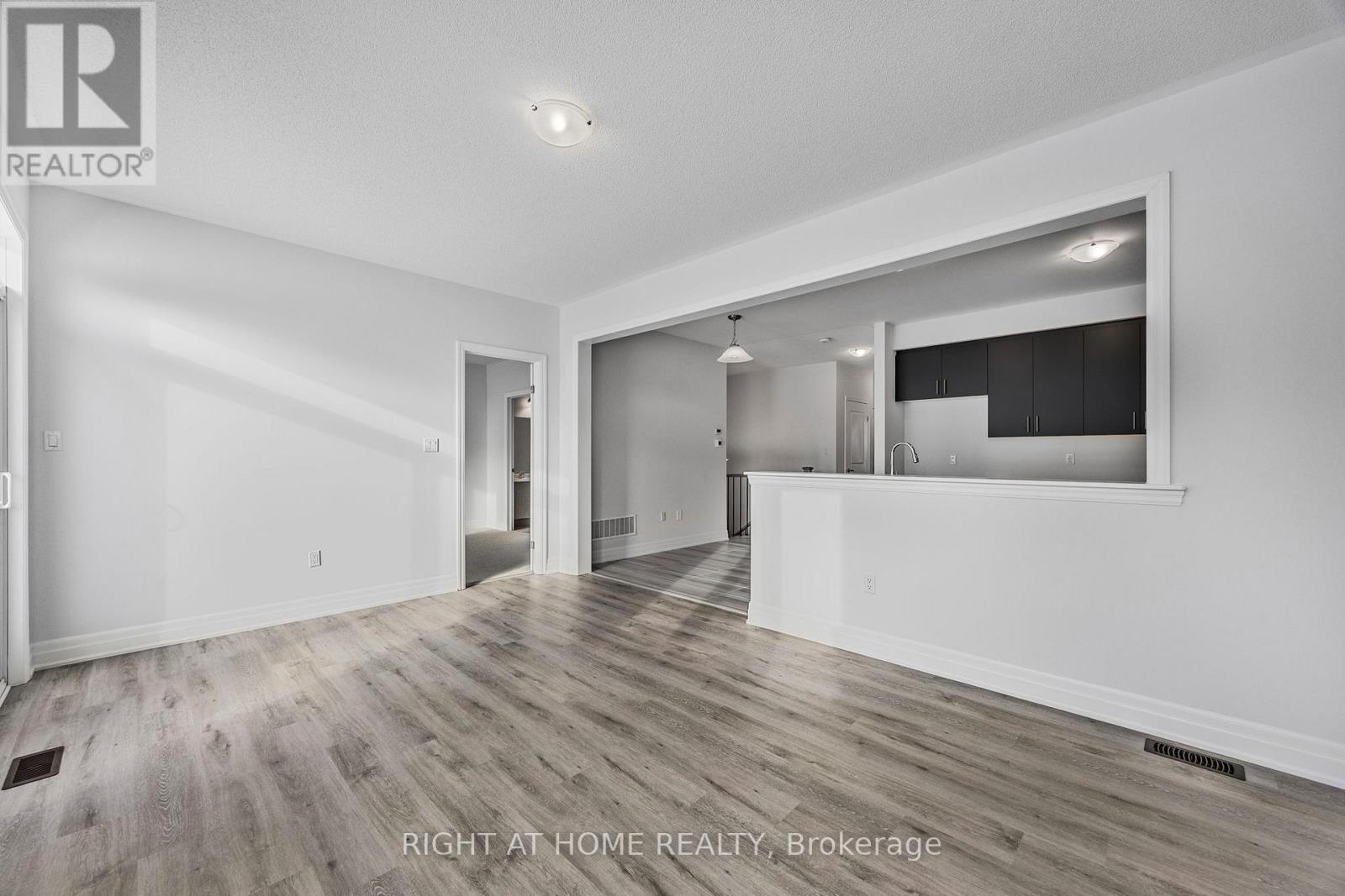 52 Del Ray Crescent, Wasaga Beach, Ontario  L9Z 0N8 - Photo 19 - S12260728