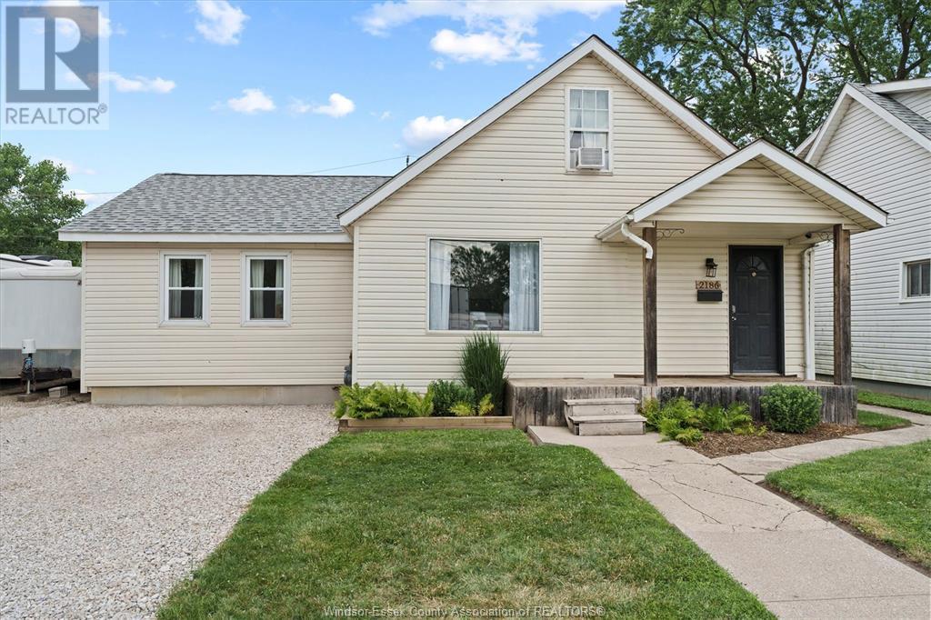 MLS# 25016762: 2186 JANETTE, Windsor, Canada