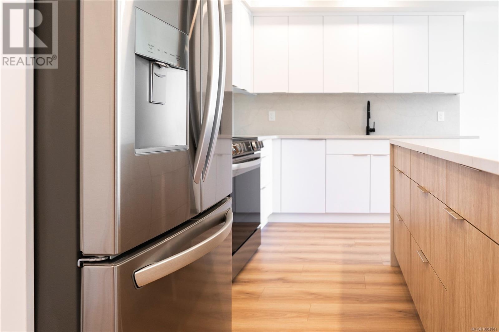 507 45 Haliburton St, Nanaimo, British Columbia  V9R 4V6 - Photo 4 - 1004351