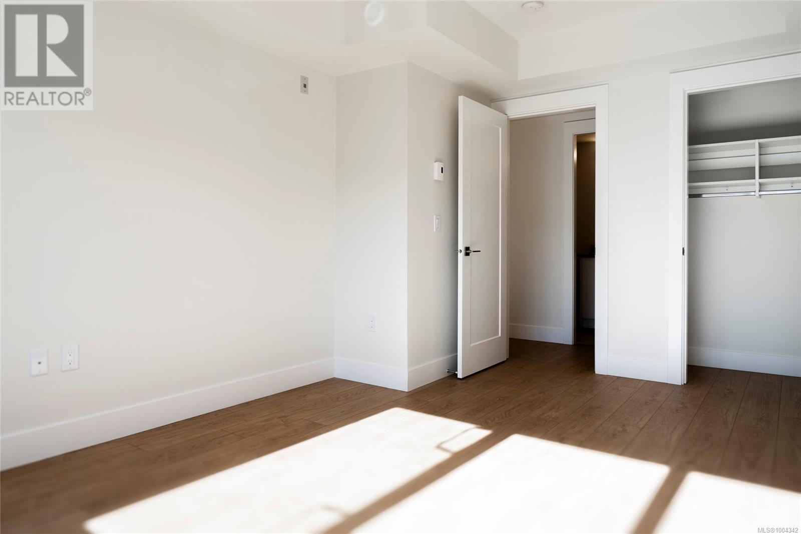 301 45 Haliburton St, Nanaimo, British Columbia  V9R 4V6 - Photo 12 - 1004342