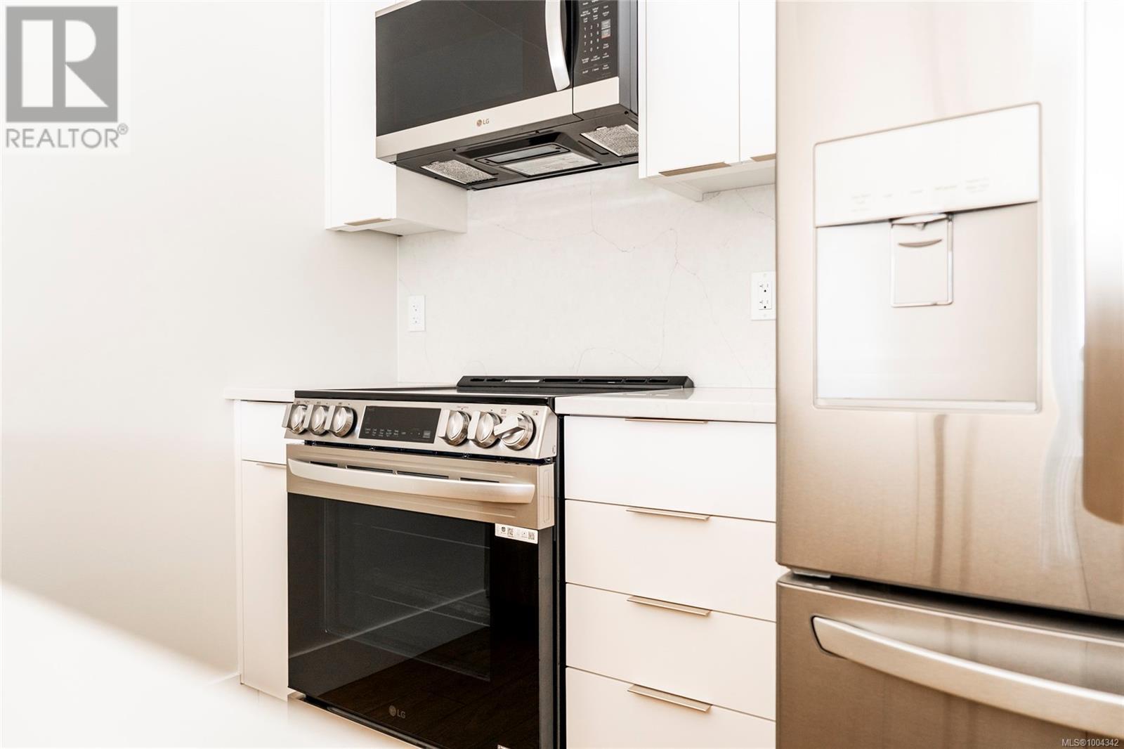 301 45 Haliburton St, Nanaimo, British Columbia  V9R 4V6 - Photo 5 - 1004342