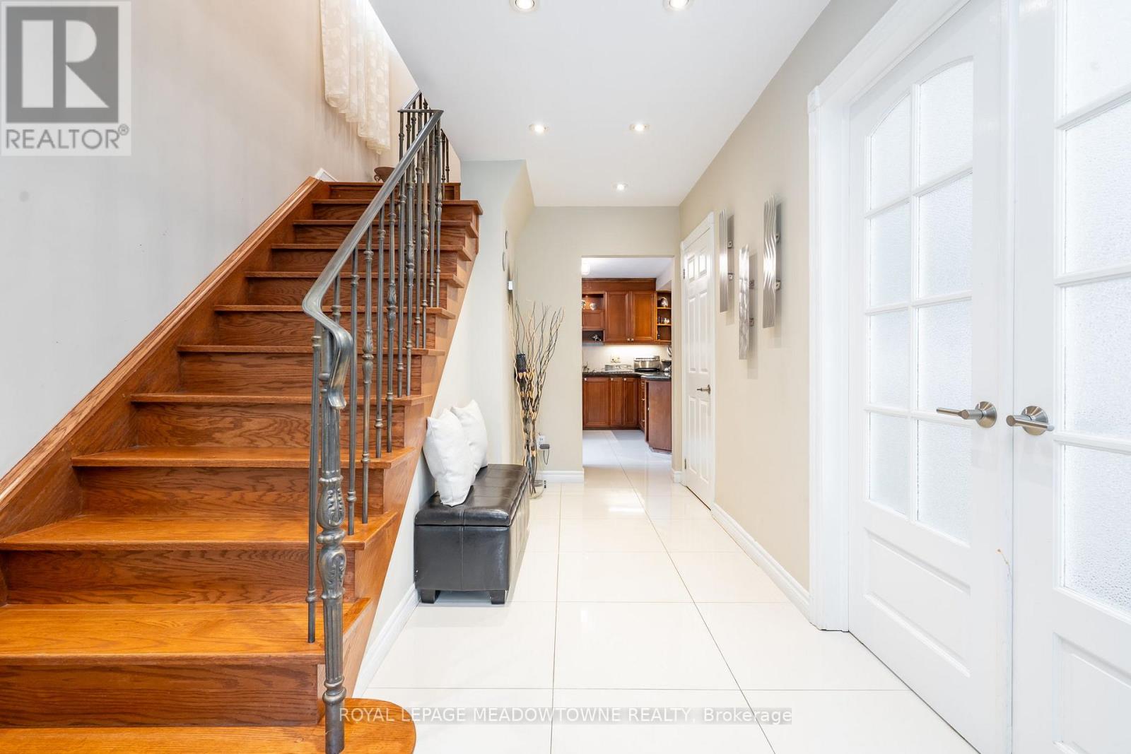 Property at 1559 NORTHMOUNT AVENUE image 5