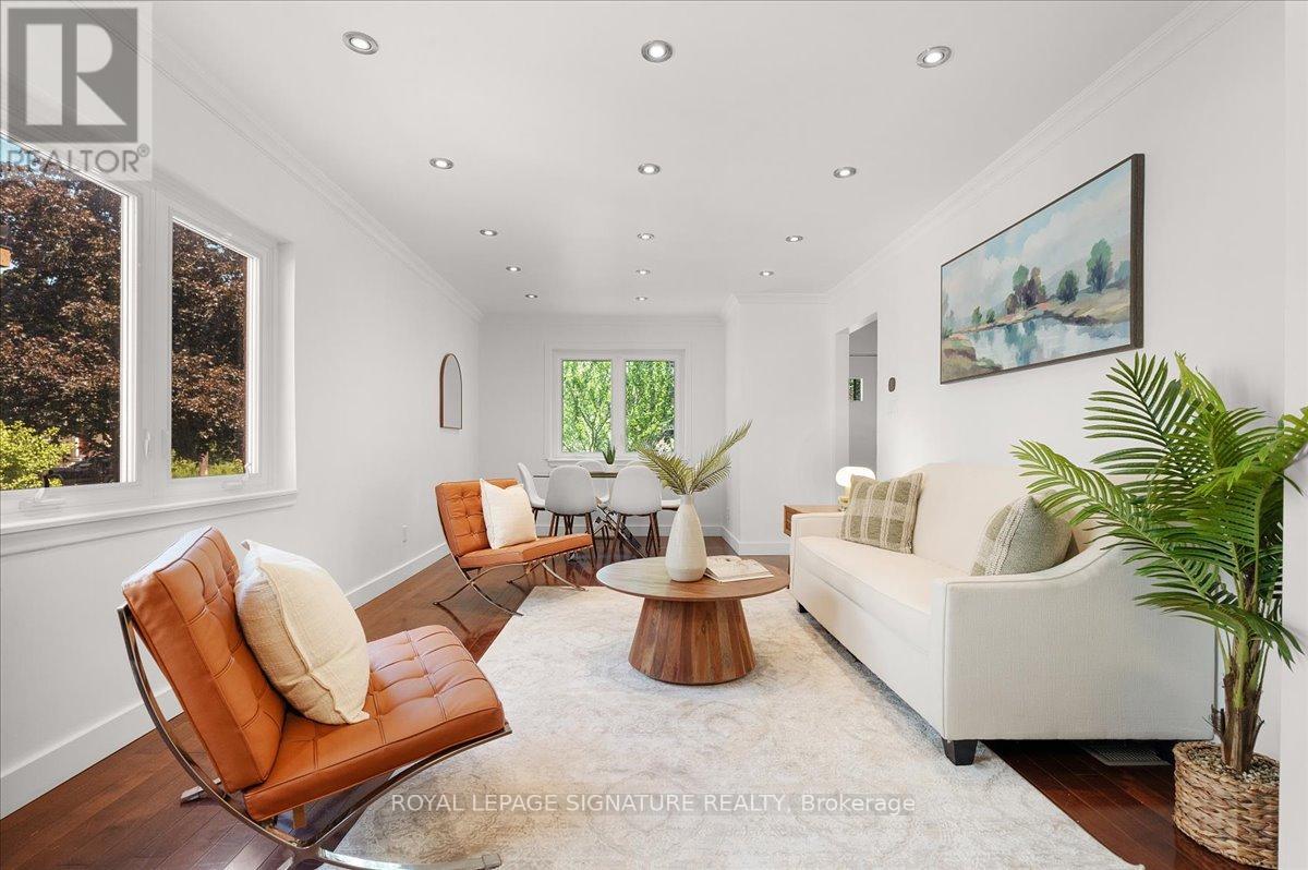 Property at 46 VAN STASSEN BOULEVARD image 2