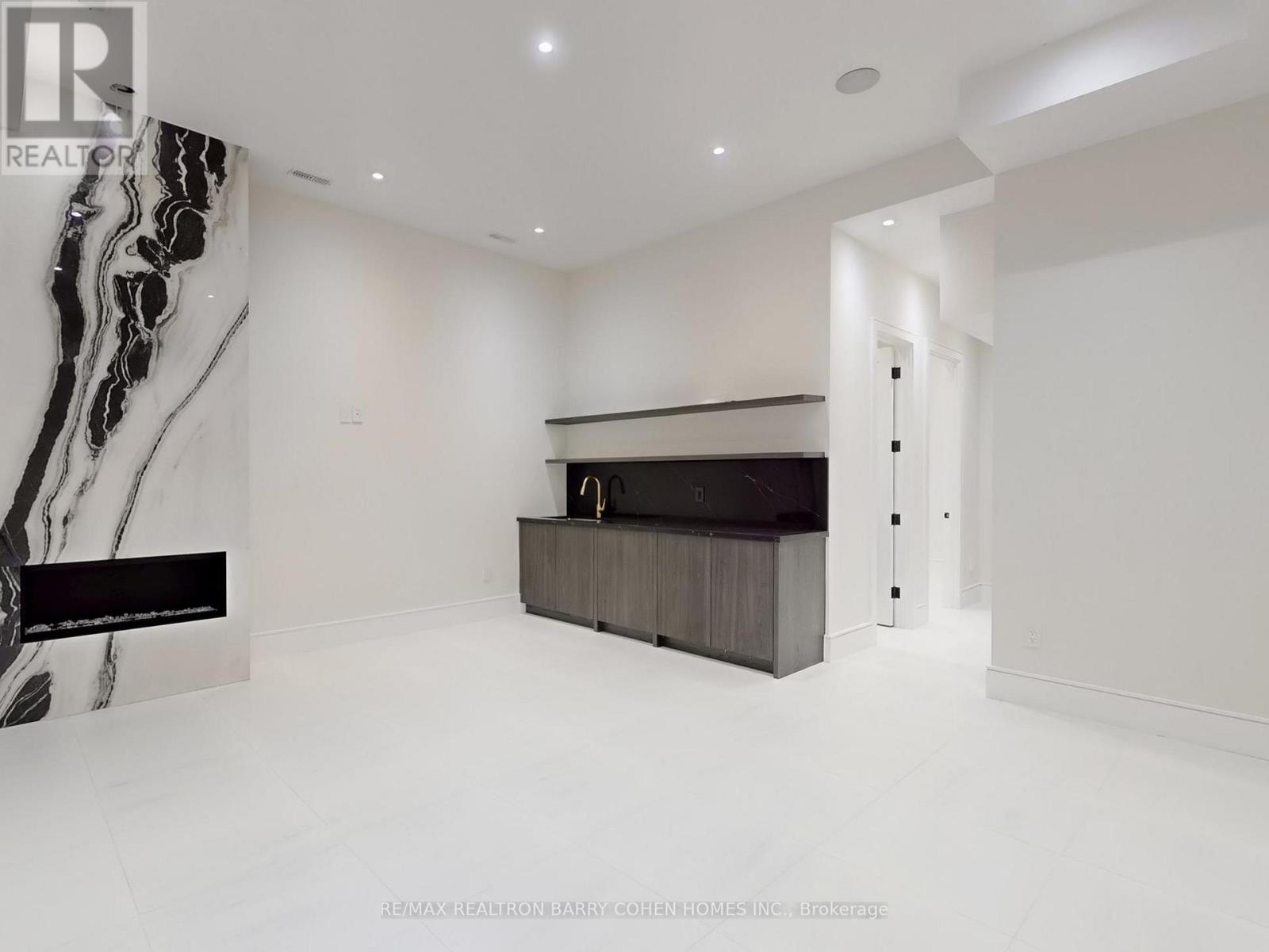 112 Newcastle Street, Toronto, Ontario  M8Z 1C8 - Photo 21 - W12260782
