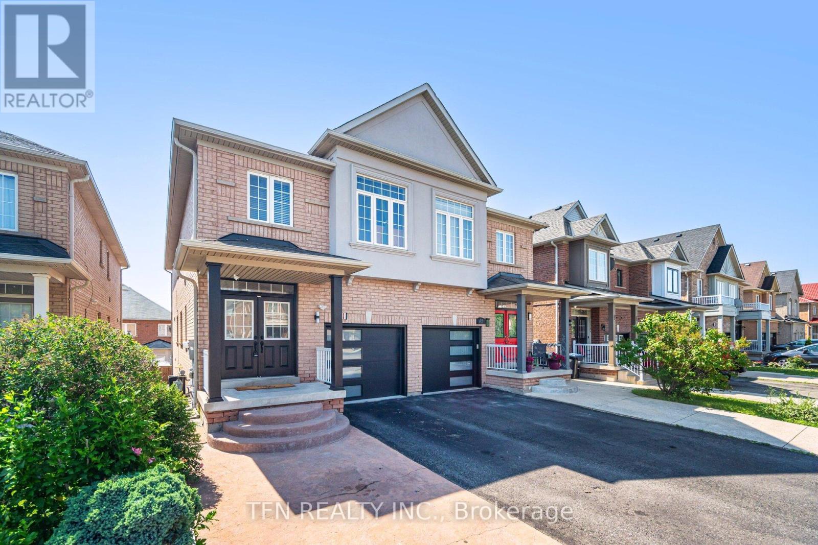 Property at 51 PORTRUSH TRAIL image 2