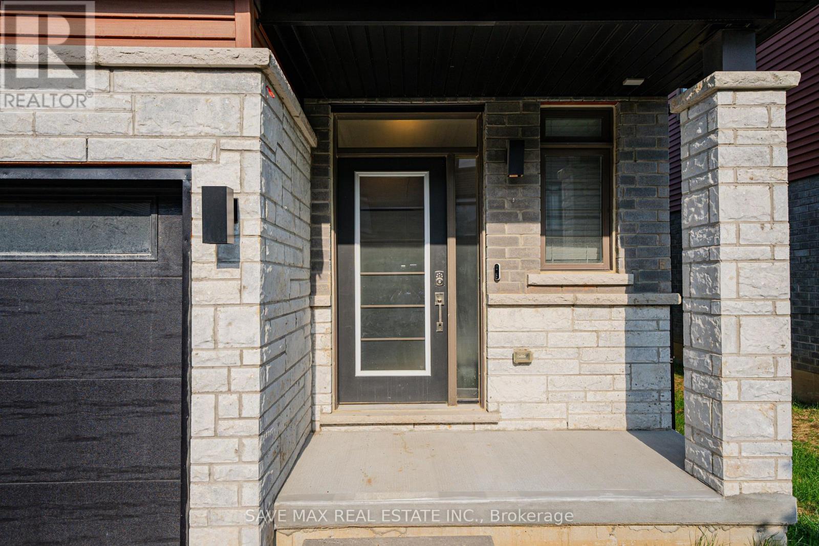Property at 97 - 120 COURT DRIVE image 2