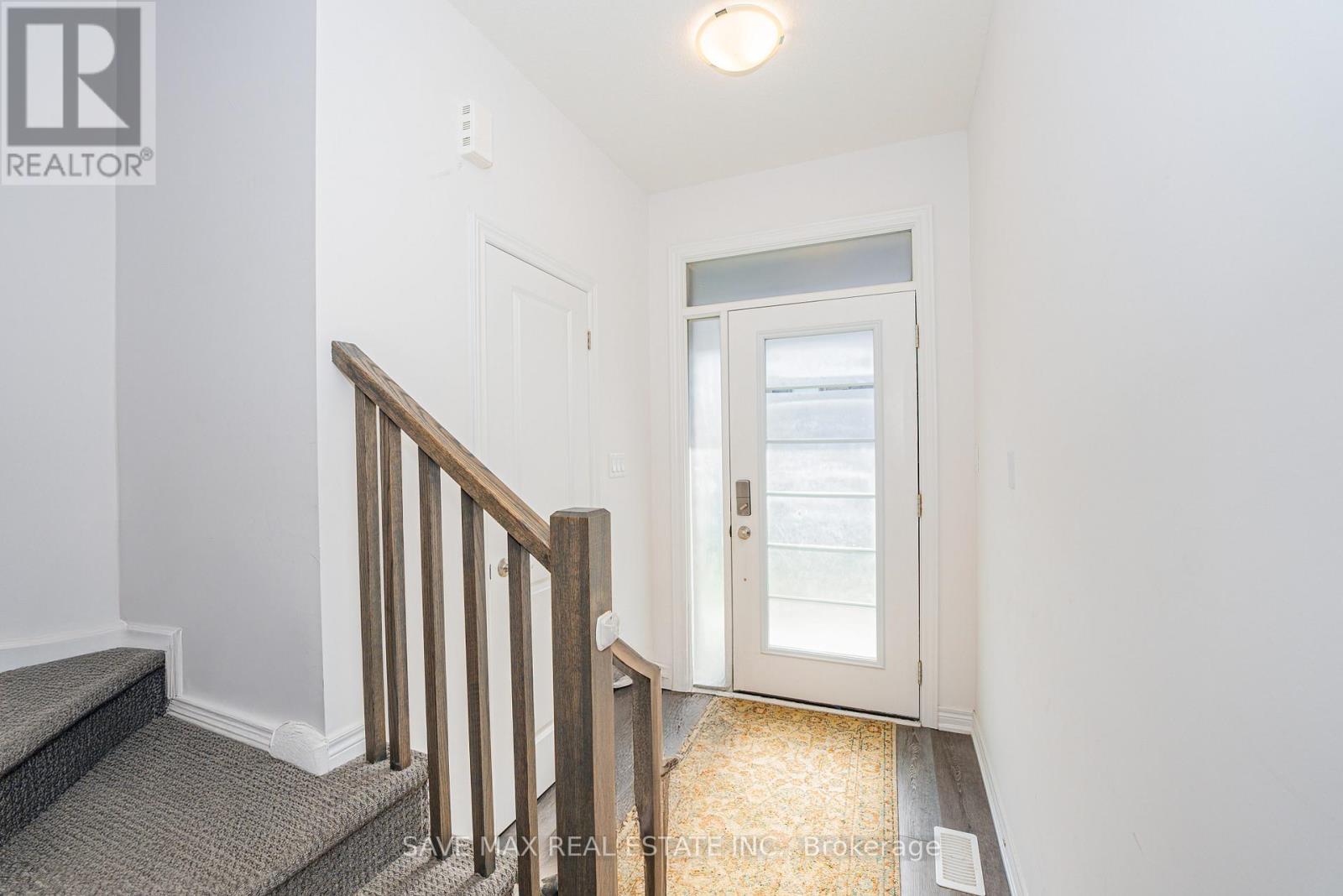 Property at 97 - 120 COURT DRIVE image 4