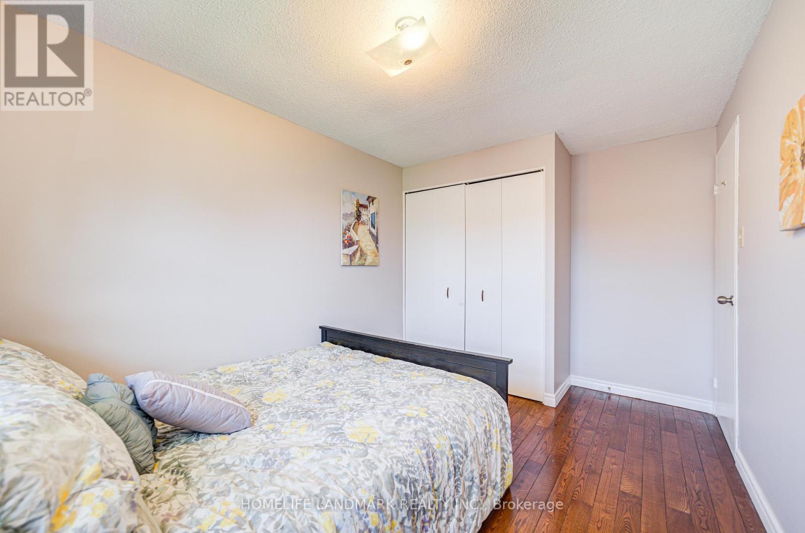 2 - 401 Keats Way, Waterloo, Ontario  N2L 5S7 - Photo 34 - X12260807