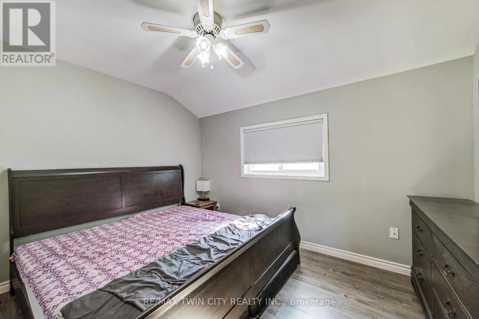 124 Wilfred Avenue, Kitchener, Ontario  N2A 1X1 - Photo 14 - X12260855