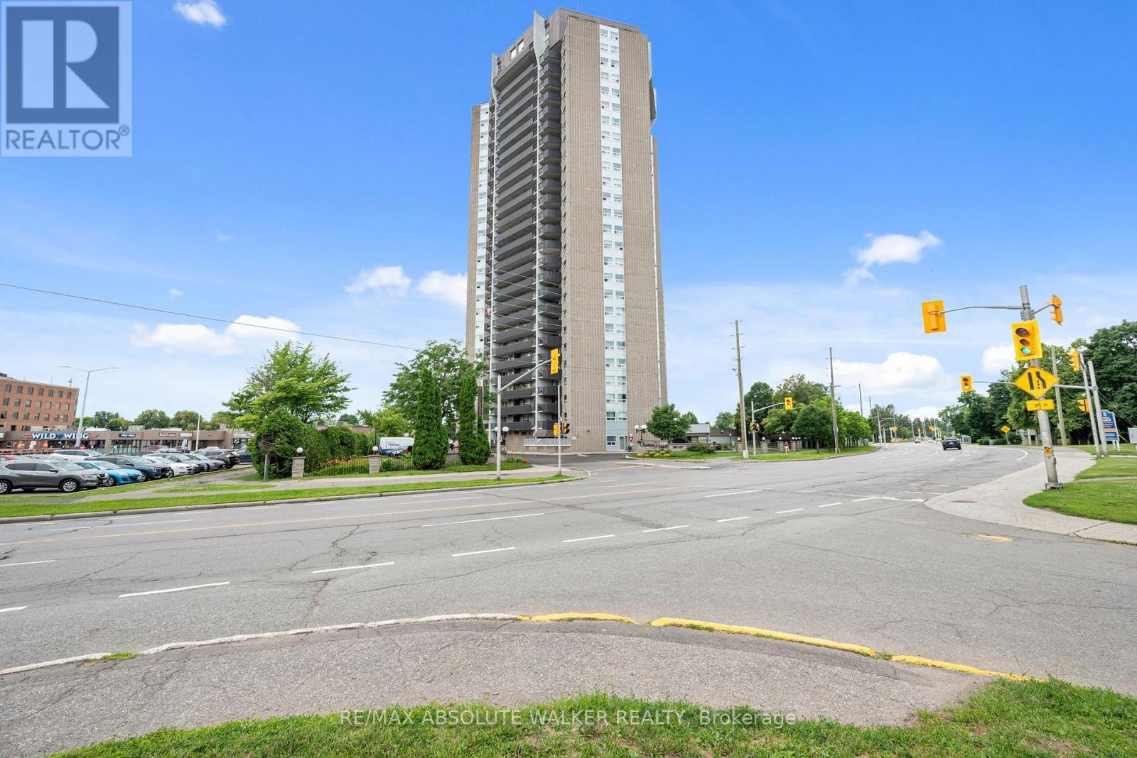 Property at PH6 - 1380 PRINCE OF WALES DRIVE image 3