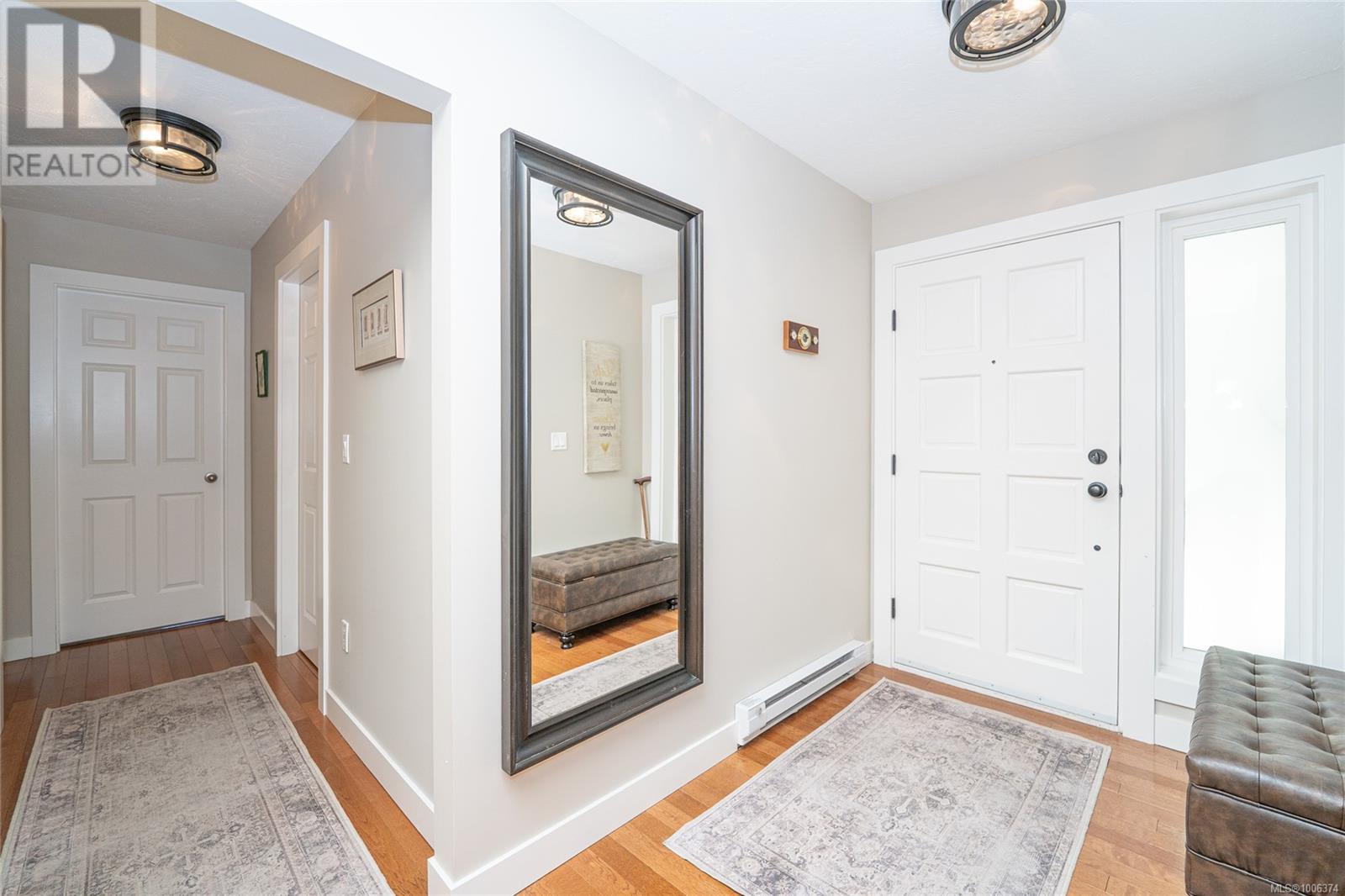 Property at 1725 Barrett Dr image 5