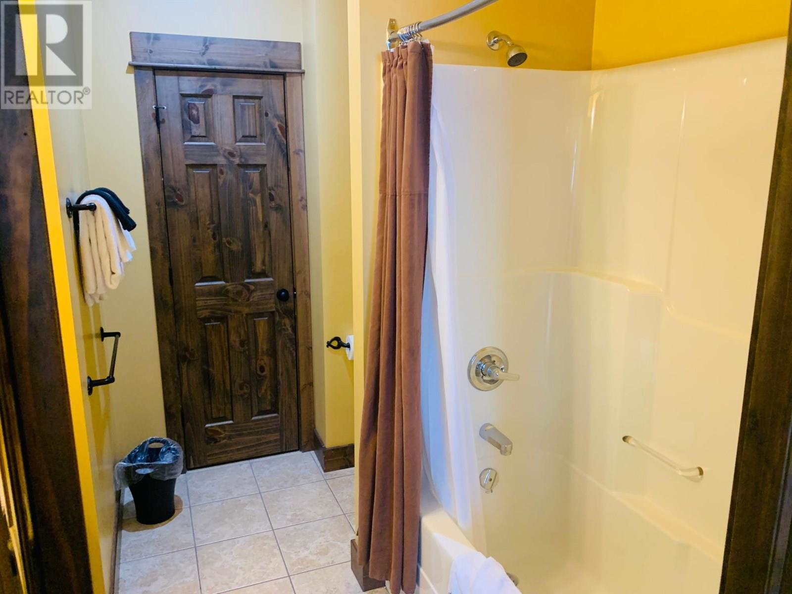 1351 Gerry Sorensen Way Unit# M1-A, Kimberley, British Columbia  V1A 2Y9 - Photo 5 - 2478743