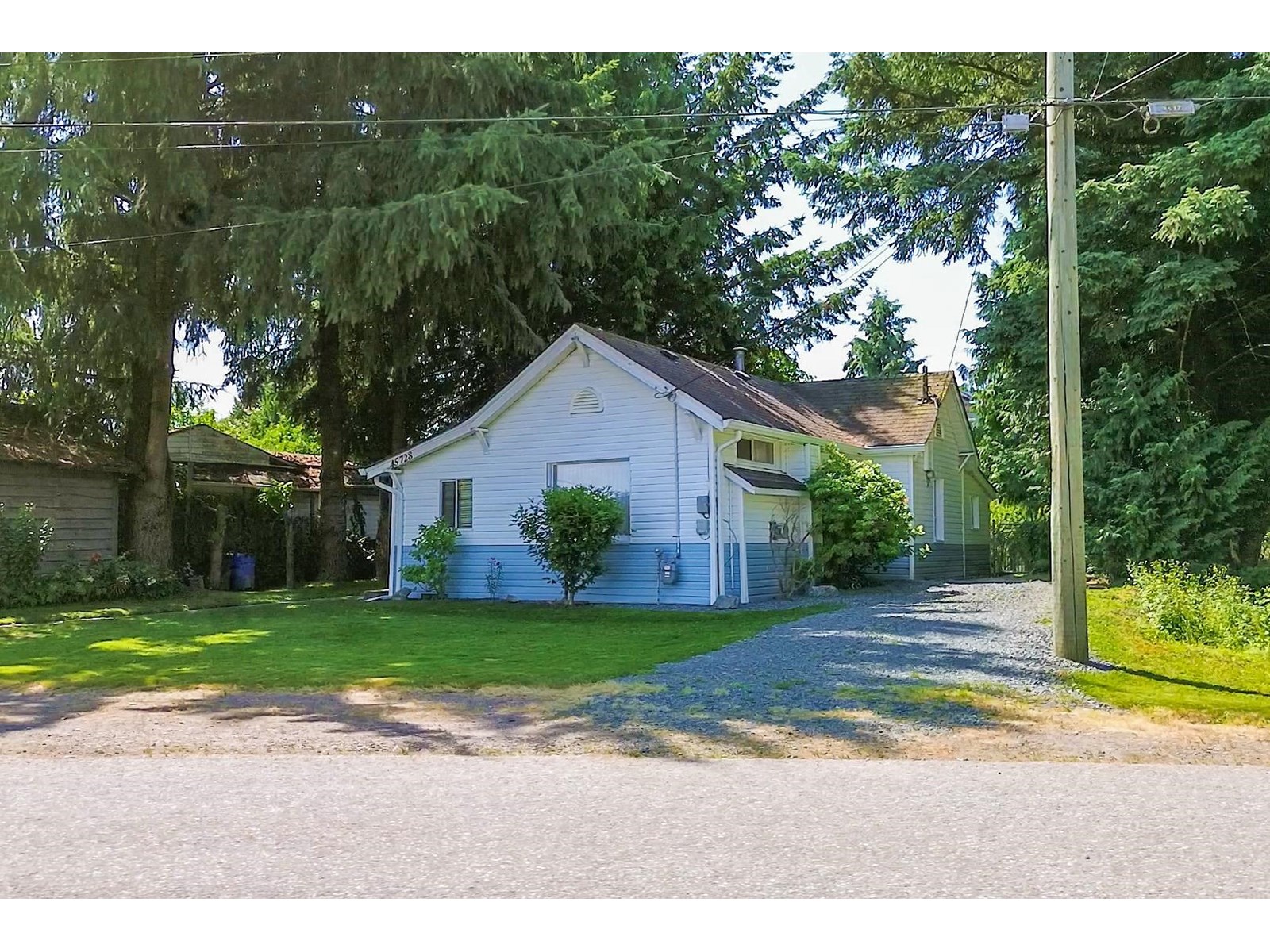 Property at 45728 HENDERSON AVENUE image 1