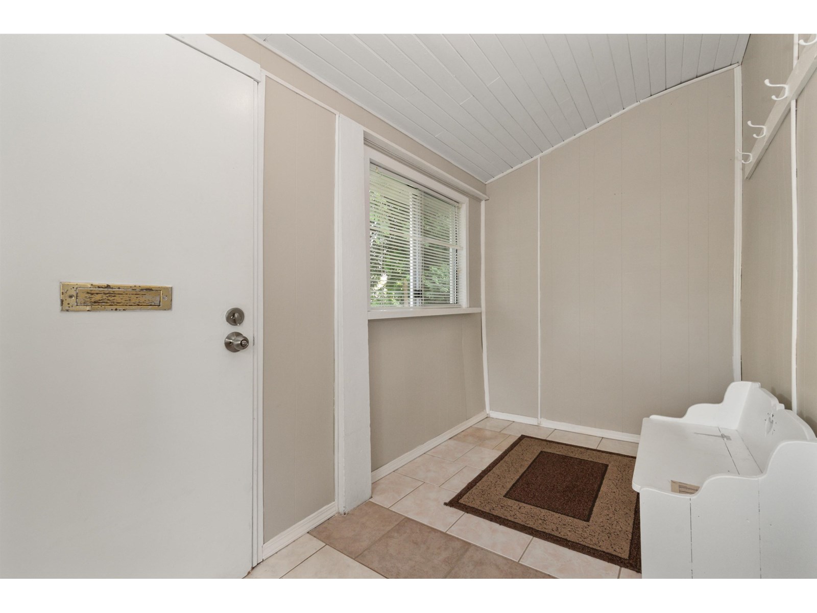 45728 Henderson Avenue, Chilliwack Proper West, Chilliwack, British Columbia  V2P 2Y3 - Photo 8 - R3022216