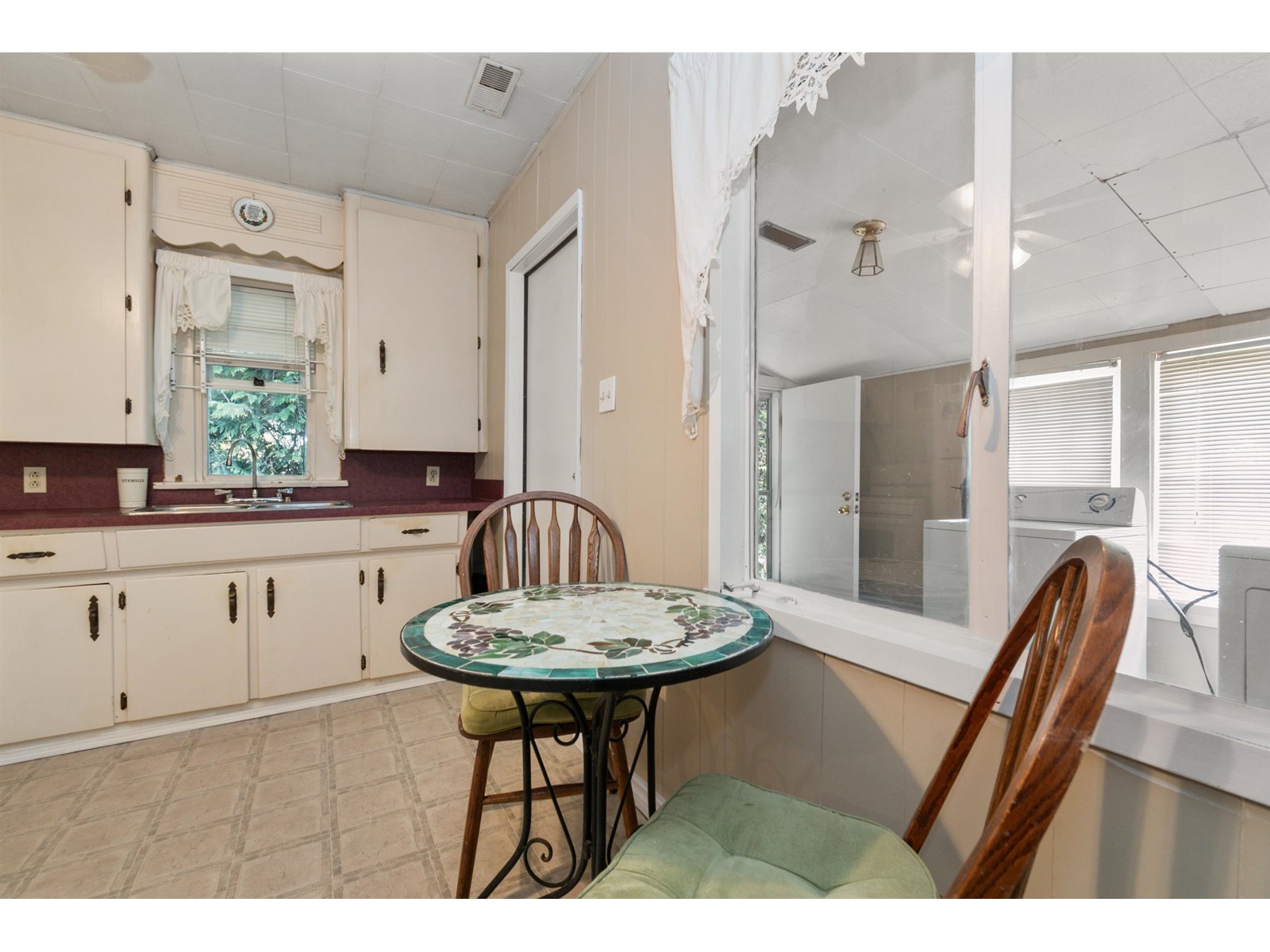 45728 Henderson Avenue, Chilliwack Proper West, Chilliwack, British Columbia  V2P 2Y3 - Photo 18 - R3022216