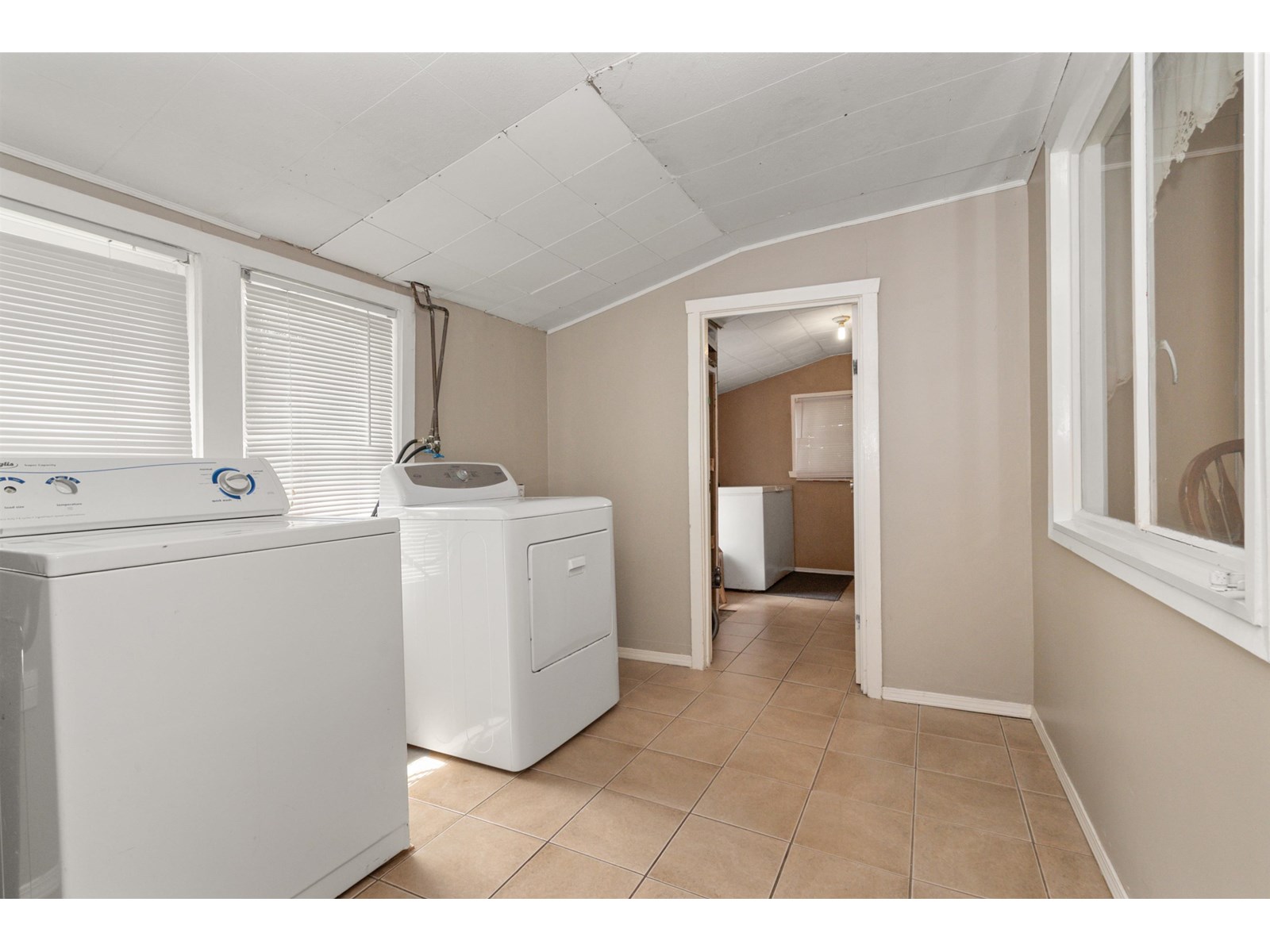 45728 Henderson Avenue, Chilliwack Proper West, Chilliwack, British Columbia  V2P 2Y3 - Photo 21 - R3022216