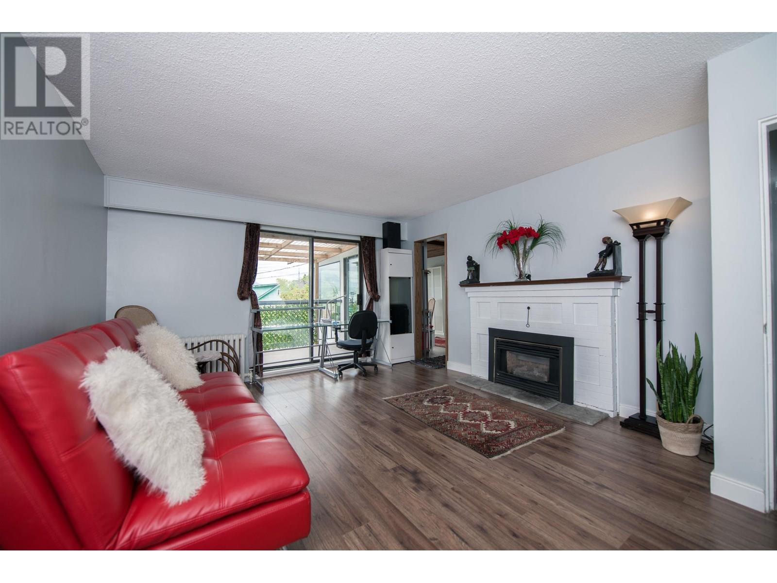 3439 Dundas Street, Vancouver, British Columbia  V5K 1R9 - Photo 4 - R3012960