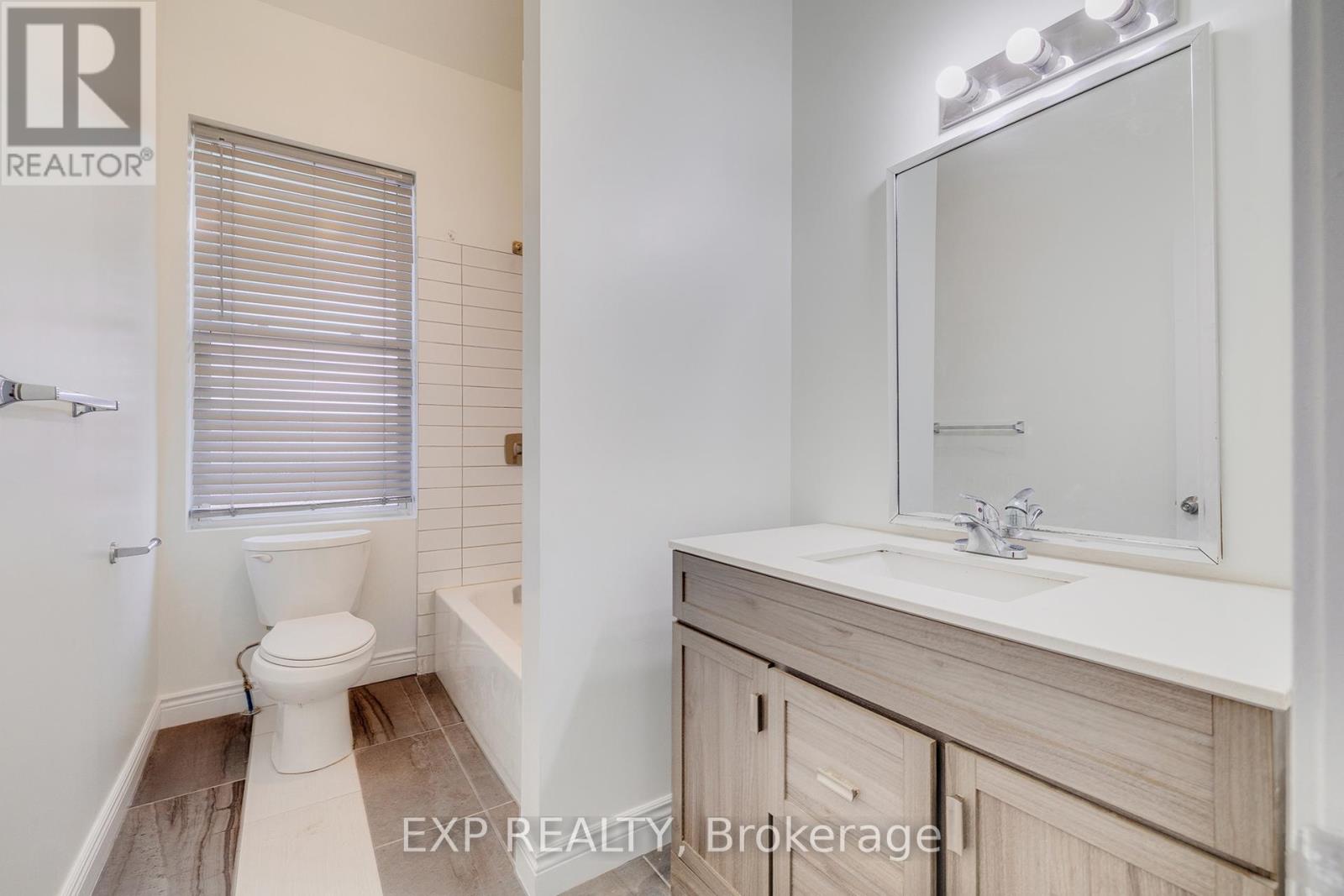 445 Hamilton Road, London East, Ontario  N5Z 1S2 - Photo 14 - X12246188