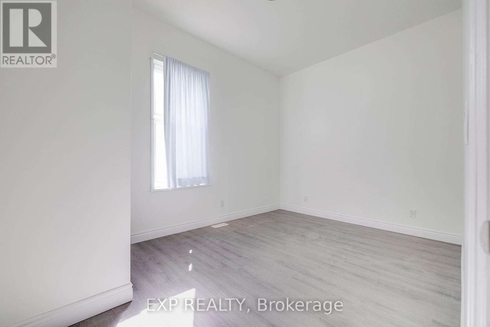 445 Hamilton Road, London East, Ontario  N5Z 1S2 - Photo 13 - X12246188