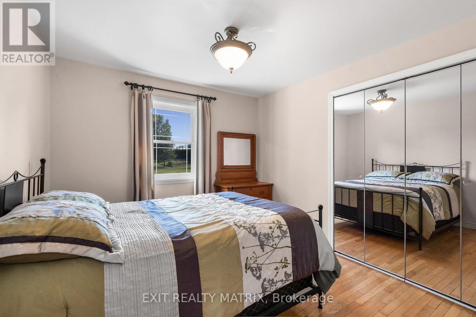 115 Gascon Street, Alfred And Plantagenet, Ontario  K0B 1J0 - Photo 23 - X12261012