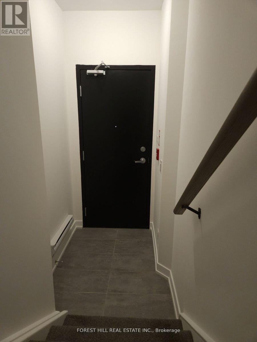 Th16 - 871 Sheppard Avenue W, Toronto, Ontario  M3H 0E8 - Photo 16 - C12261062
