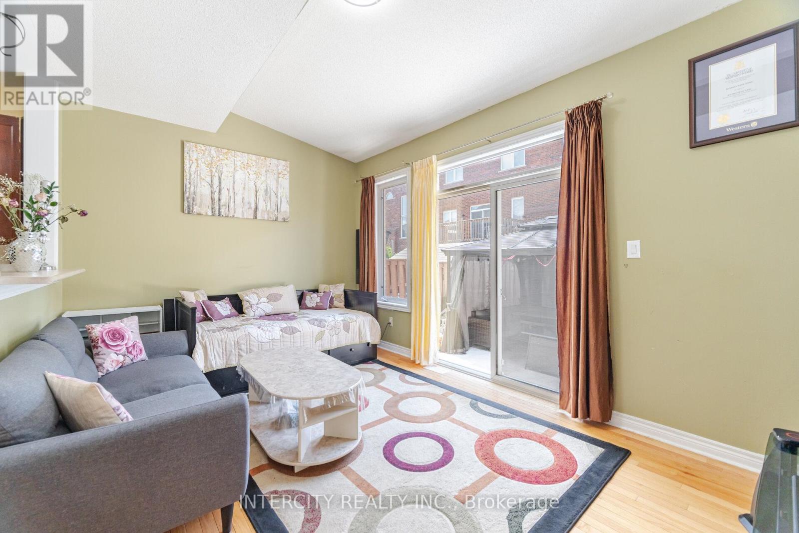 30 Pape Drive, Brampton, Ontario  L6R 0G4 - Photo 16 - W12260935