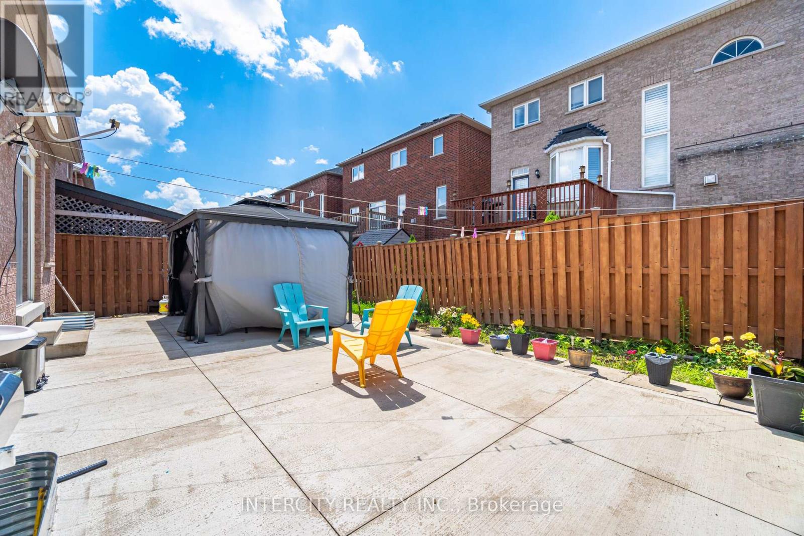 30 Pape Drive, Brampton, Ontario  L6R 0G4 - Photo 40 - W12260935