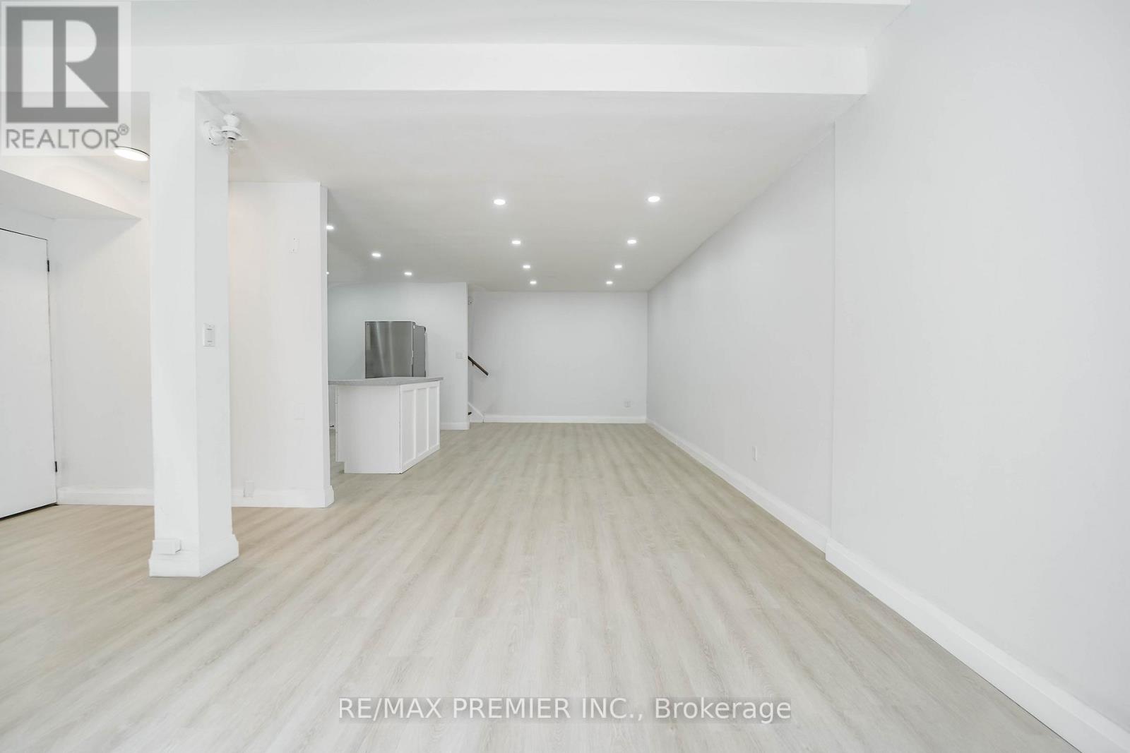 Unit 106 - 2901 Jane Street, Toronto, Ontario  M3N 2J8 - Photo 13 - W12261024