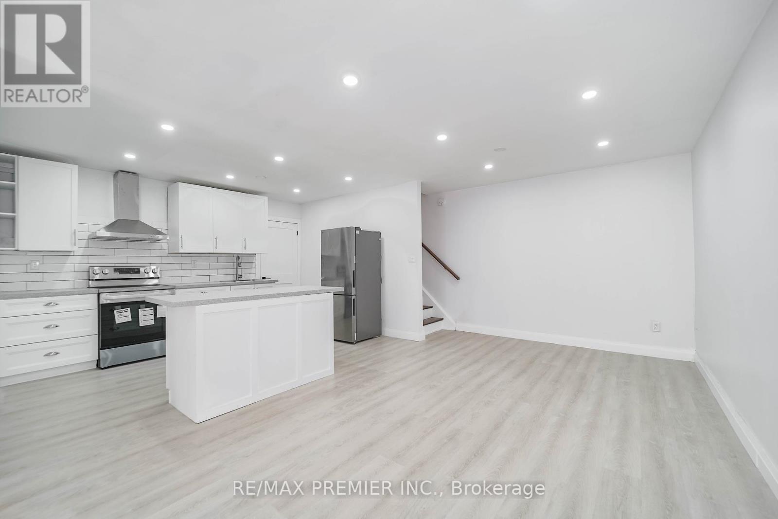 Unit 106 - 2901 Jane Street, Toronto, Ontario  M3N 2J8 - Photo 14 - W12261024