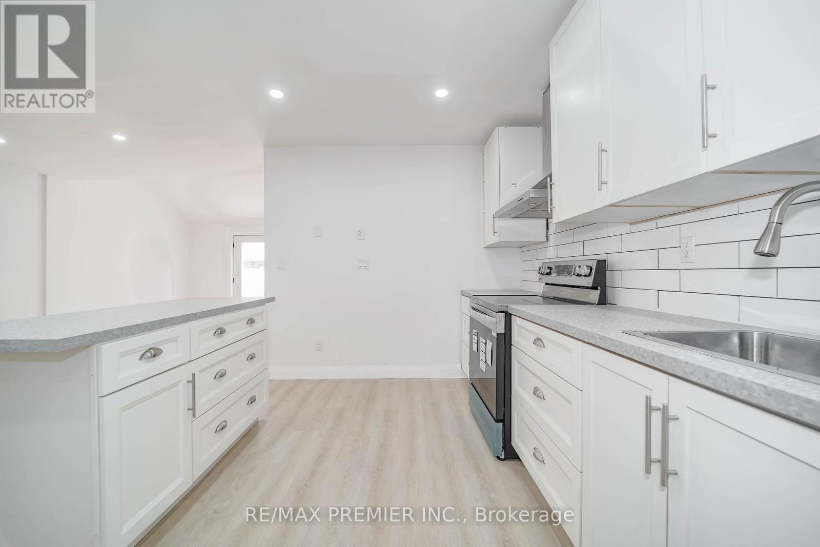 Unit 106 - 2901 Jane Street, Toronto, Ontario  M3N 2J8 - Photo 16 - W12261024