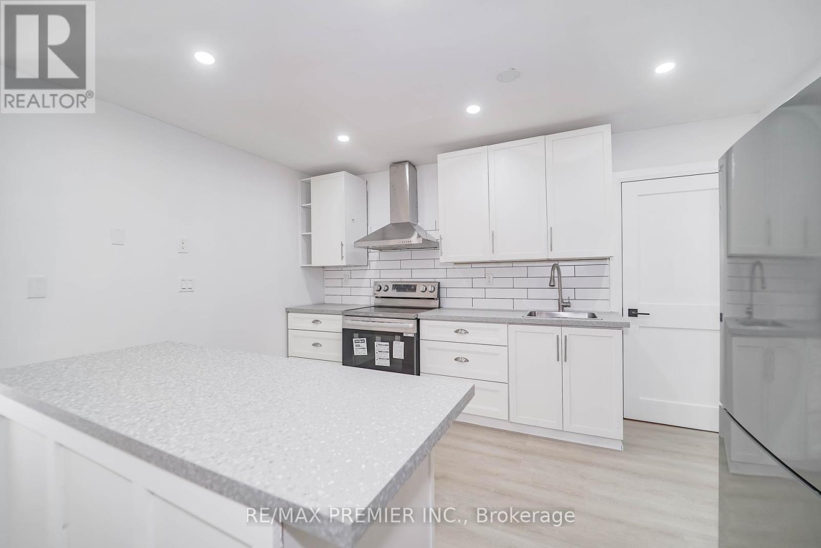 Unit 106 - 2901 Jane Street, Toronto, Ontario  M3N 2J8 - Photo 20 - W12261024