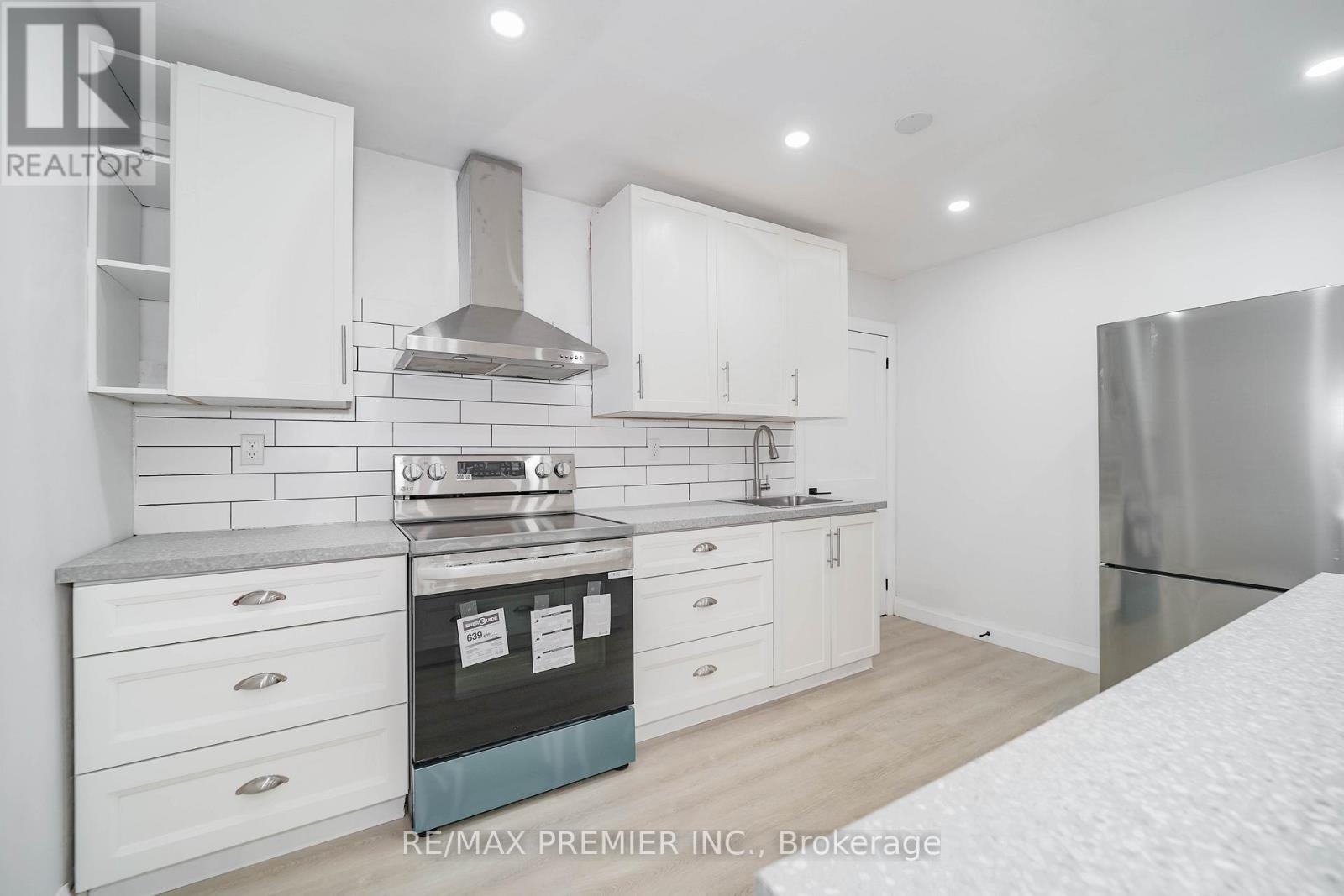Unit 106 - 2901 Jane Street, Toronto, Ontario  M3N 2J8 - Photo 21 - W12261024