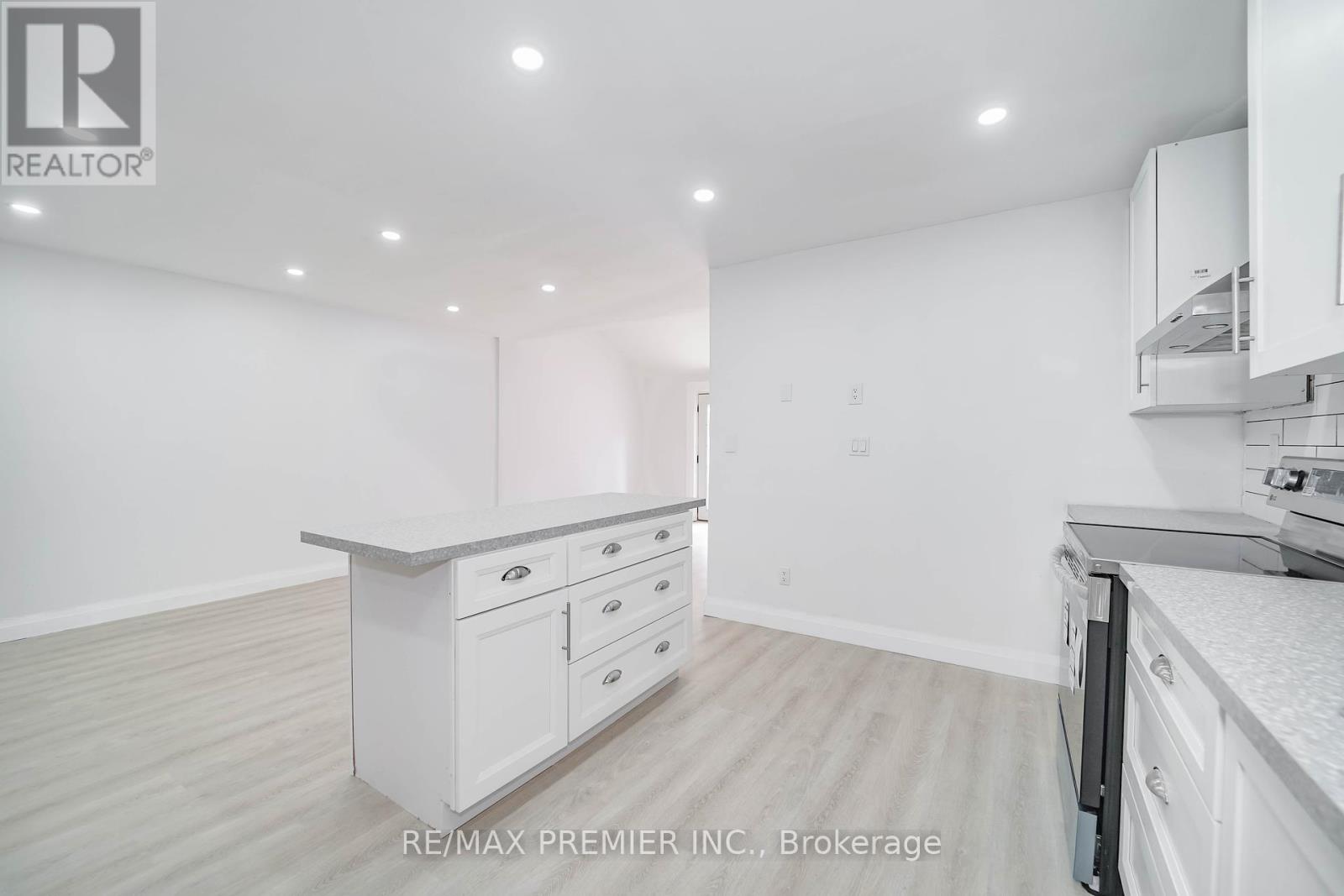 Unit 106 - 2901 Jane Street, Toronto, Ontario  M3N 2J8 - Photo 22 - W12261024