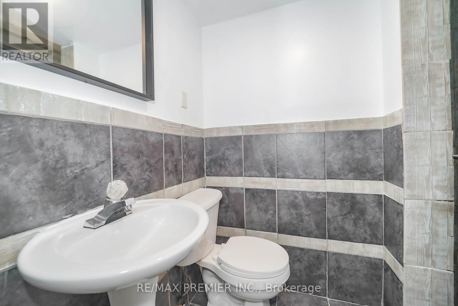Unit 106 - 2901 Jane Street, Toronto, Ontario  M3N 2J8 - Photo 28 - W12261024