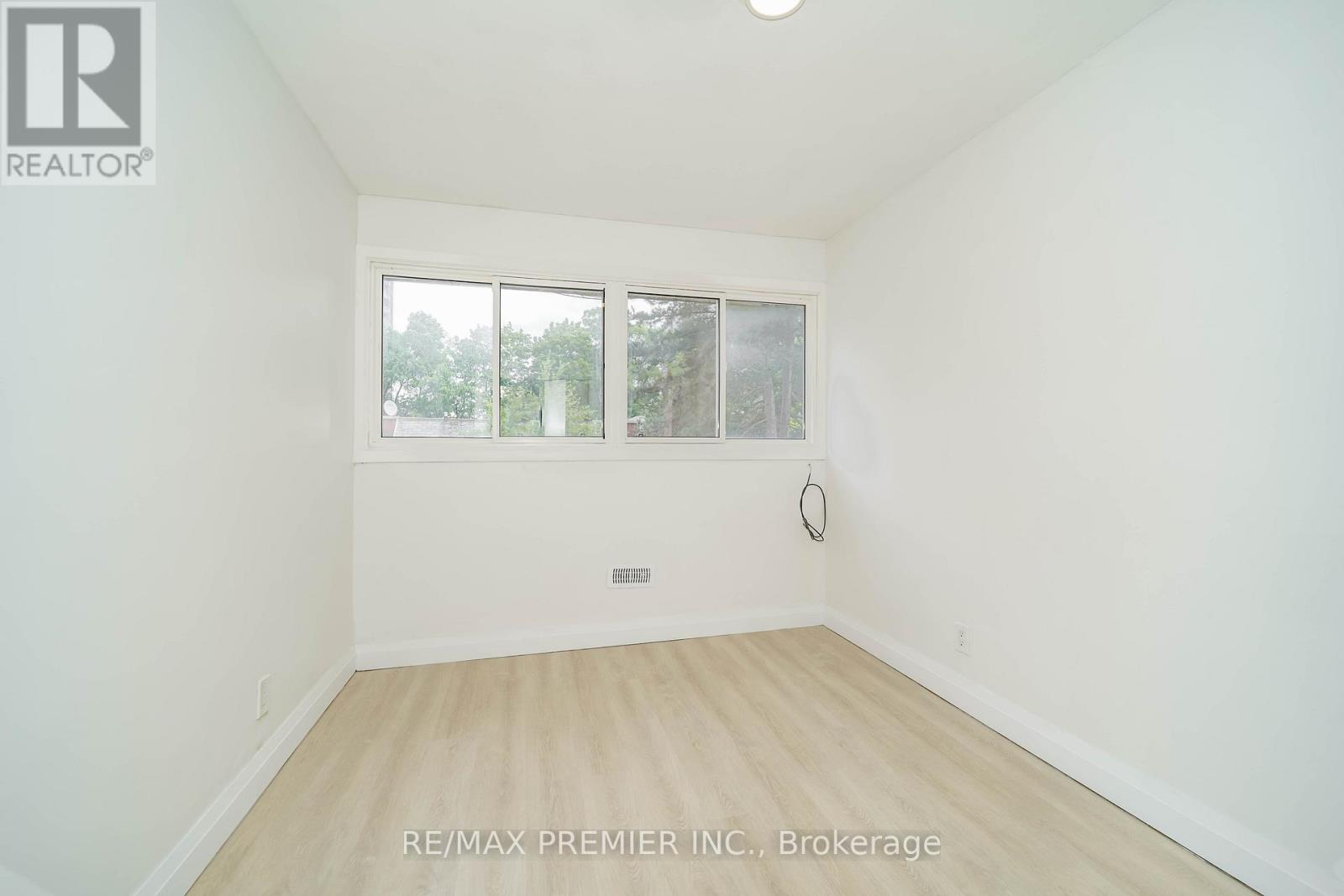 Unit 106 - 2901 Jane Street, Toronto, Ontario  M3N 2J8 - Photo 36 - W12261024