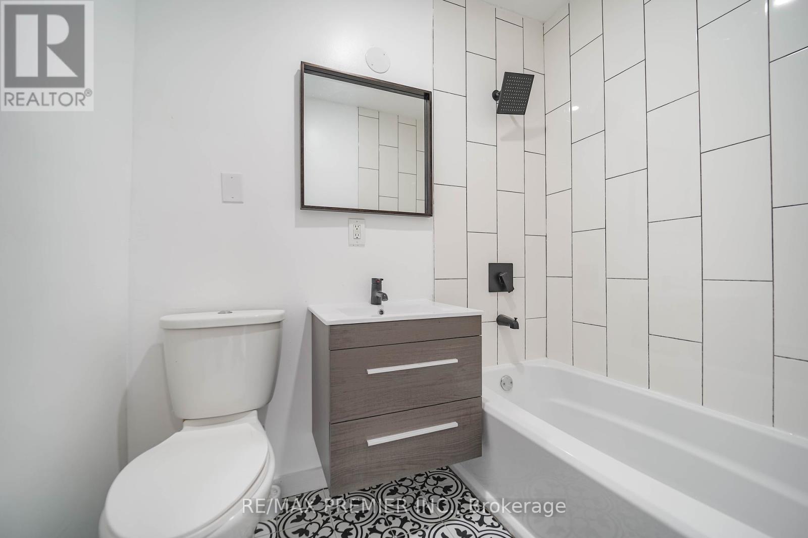 Unit 106 - 2901 Jane Street, Toronto, Ontario  M3N 2J8 - Photo 42 - W12261024