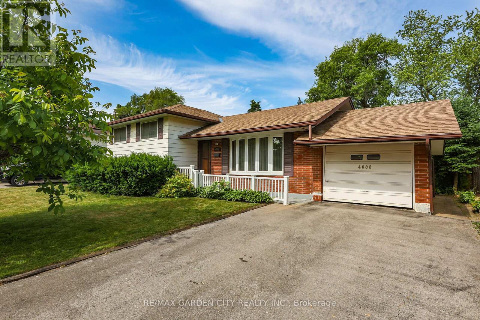 Property at 4088 BARRY DRIVE image 1
