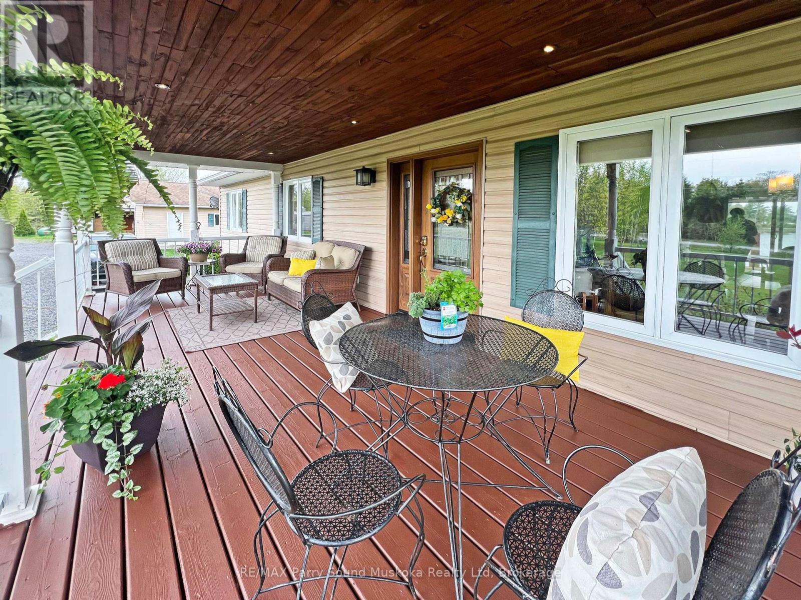 17 Martha Drive, Mckellar, Ontario  P0G 1C0 - Photo 41 - X12220099