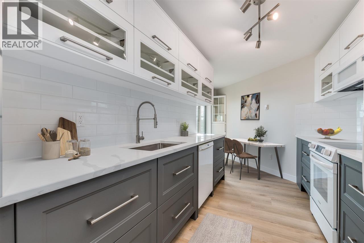 119 1150 QUAYSIDE DRIVE, new westminster, British Columbia V3M6E1