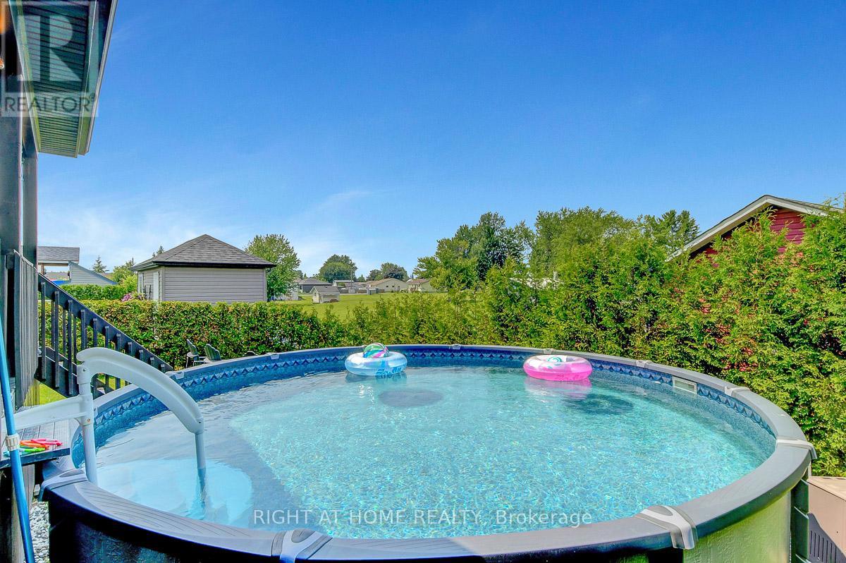 201 Versaille Street, Alfred And Plantagenet, Ontario  K0A 3K0 - Photo 44 - X12260412