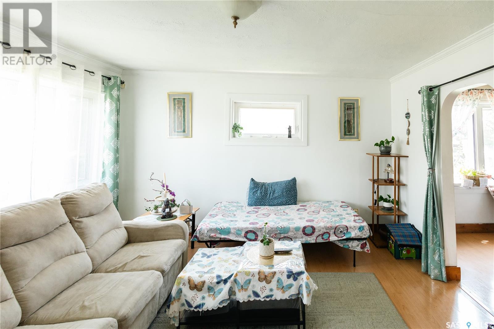 Property at 655 4th STREET E image 3
