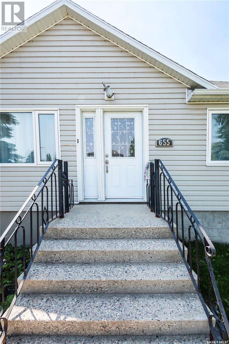 Property at 655 4th STREET E image 2