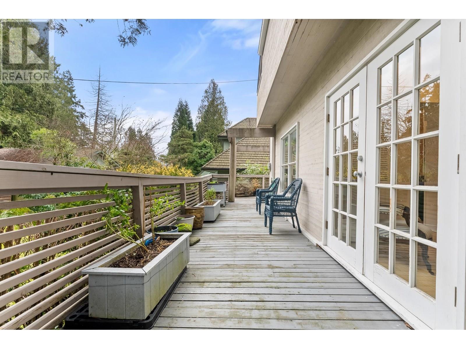 Listing Picture 18 of 35 : 2850 W 47TH AVENUE, Vancouver / 溫哥華 - 魯藝地產 Yvonne Lu Group - MLS Medallion Club Member